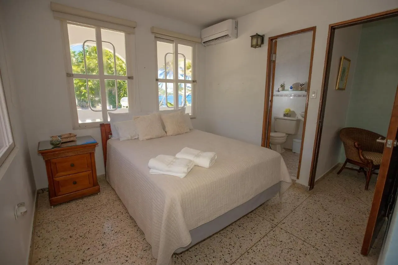 Lordemar Retreat & Beach Villa  Patillas