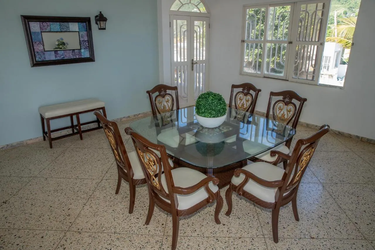 Lordemar Retreat & Beach Villa  Patillas