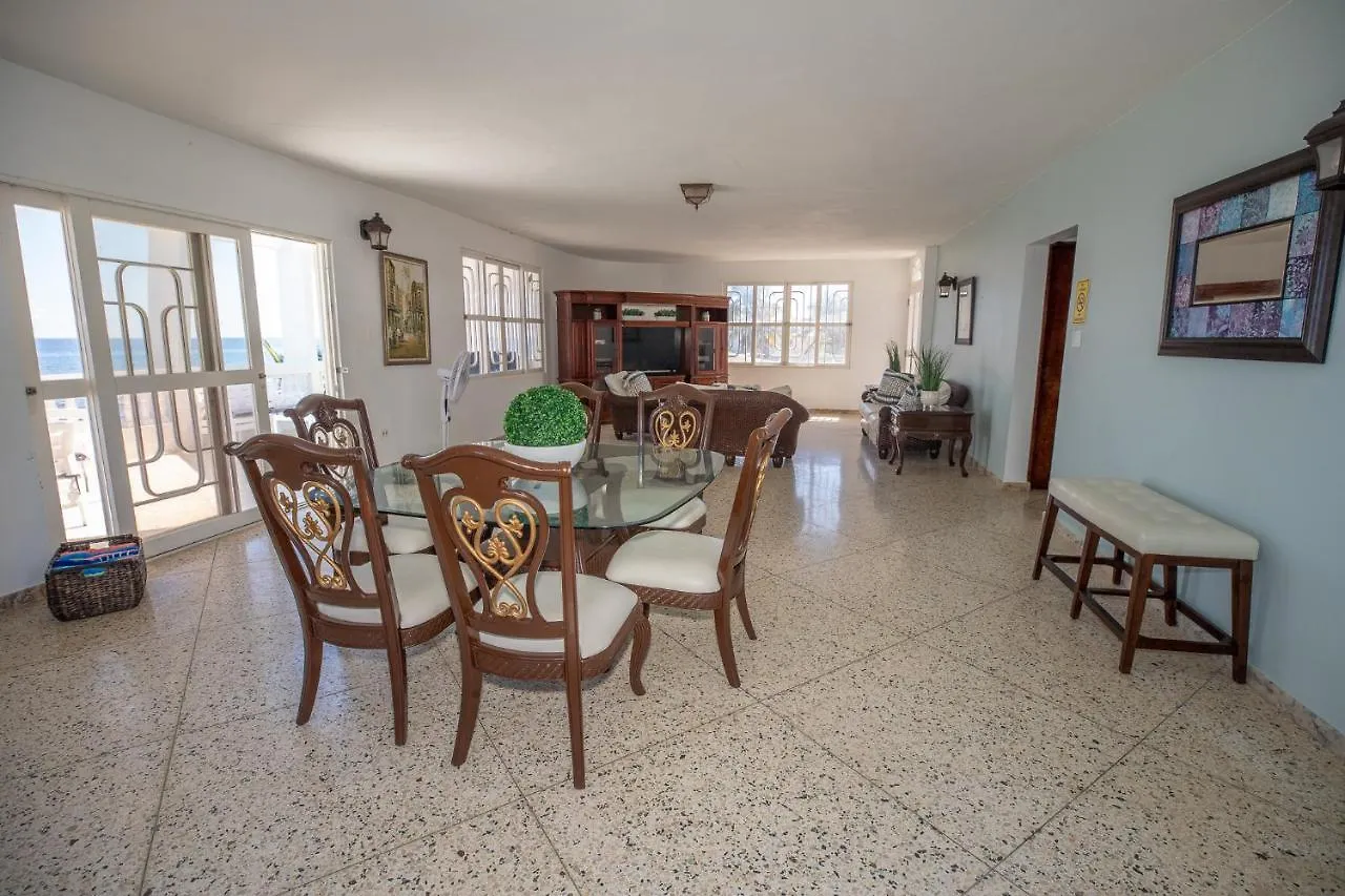 Lordemar Retreat & Beach Villa 0*, Patillas